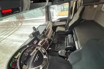 MAN TGX 35.580, 427 kW, diesel, automatic