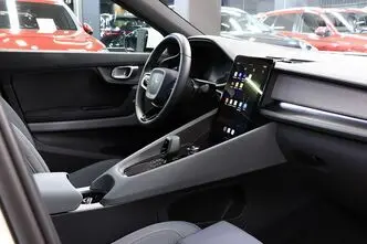 Polestar 2, 160 kW, electric, automatic, four-wheel drive