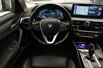 BMW 530, 2.0, 215 kW, plug-in hybrid, automatic, four-wheel drive