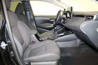 Toyota Corolla, 1.5, 92 kW, petrol, manual, front-wheel drive