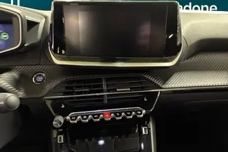 Peugeot 2008, 1.2, 96 kW, petrol, automatic, front-wheel drive