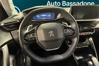 Peugeot 2008, 1.2, 96 kW, petrol, automatic, front-wheel drive