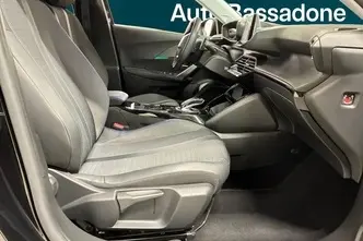 Peugeot 2008, 1.2, 96 kW, petrol, automatic, front-wheel drive