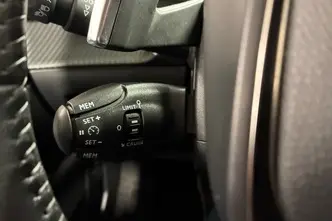 Peugeot 2008, 1.2, 96 kW, petrol, automatic, front-wheel drive