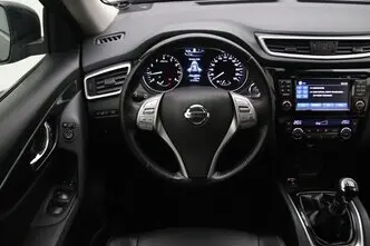 Nissan X-Trail, 1.6, 120 kW, petrol, manual, front-wheel drive