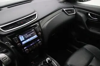 Nissan X-Trail, 1.6, 120 kW, petrol, manual, front-wheel drive