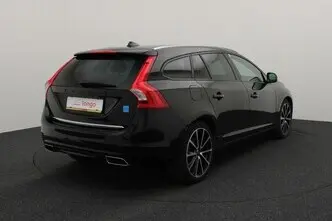 Volvo V60, 2.4, 162 kW, plug-in hybrid, automatic, four-wheel drive