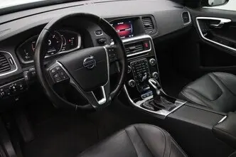 Volvo V60, 2.4, 162 kW, plug-in hybrid, automatic, four-wheel drive