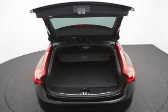 Volvo V60, 2.4, 162 kW, plug-in hybrid, automatic, four-wheel drive