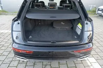 Audi Q5, 2.0, 185 kW, plug-in hybrid, automatic, four-wheel drive