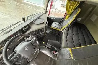 Volvo FH 16  750HP, 552 kW, diesel, automatic