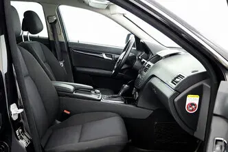 Mercedes-Benz C 220, 2.1, 125 kW, diesel, automatic, rear-wheel drive