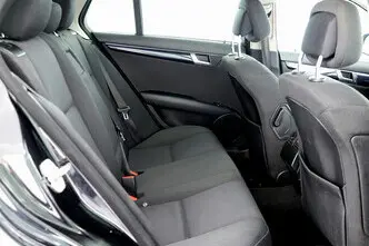 Mercedes-Benz C 220, 2.1, 125 kW, diesel, automatic, rear-wheel drive