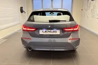 BMW 118, 1.5, 100 kW, бензин, автомат, передний привод