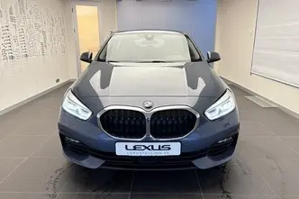 BMW 118, 1.5, 100 kW, бензин, автомат, передний привод