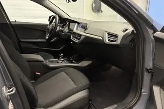 BMW 118, 1.5, 100 kW, бензин, автомат, передний привод