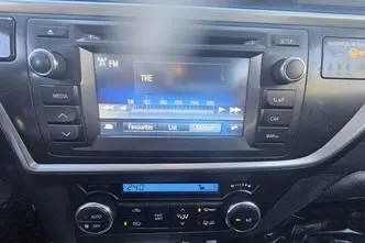 Toyota Auris, 1.6, 97 kW, bensiin, manuaal, esivedu