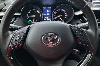Toyota C-HR, 1.8, 72 kW, hübriid, automaat, esivedu