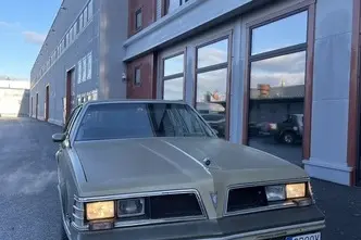 Pontiac Grand Le Mans * Safari *, 5.0, 114 kW, benzīns, automātiskā, aizmugurējā piedziņa