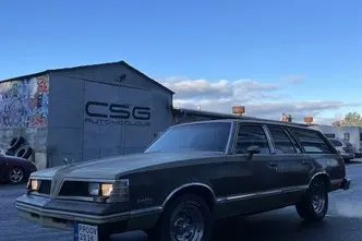 Pontiac Grand Le Mans * Safari *, 5.0, 114 kW, benzīns, automātiskā, aizmugurējā piedziņa