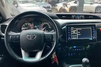 Toyota Hilux, 2.4, 110 kW, diesel, manual, four-wheel drive