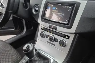 Volkswagen Passat, 1.6, 77 kW, diesel, manual, front-wheel drive