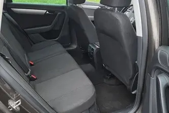 Volkswagen Passat, 1.6, 77 kW, diesel, manual, front-wheel drive