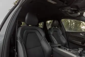 Volvo XC60, 2.0, 140 kW, diesel, automatic, four-wheel drive