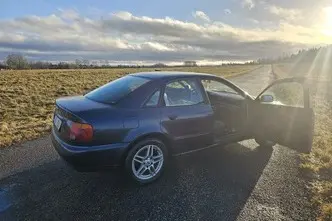 Audi A4, 1.8, 92 kW, bensiin, manuaal, esivedu