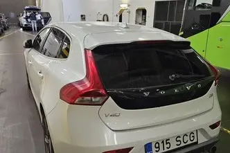 Volvo V40, 2.0, 88 kW, diesel, manual, front-wheel drive