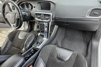 Volvo V40, 2.0, 88 kW, diesel, manual, front-wheel drive