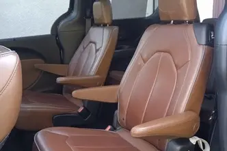 Chrysler Pacifica, 3.6, 214 kW, bensiin, automaat, esivedu