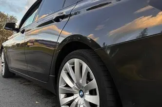 BMW 530, 3.0, 180 kW, дизель, автомат, полный привод