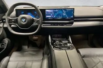 BMW 520, 145 kW, hibrīds, automātiskā, pilnpiedziņa