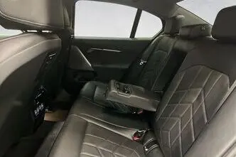 BMW 520, 145 kW, hibrīds, automātiskā, pilnpiedziņa