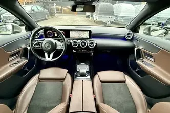 Mercedes-Benz A 180, 1.3, 100 kW, petrol, automatic, front-wheel drive