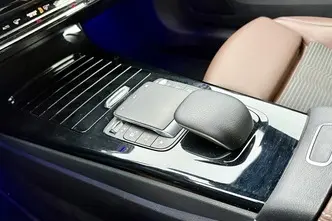 Mercedes-Benz A 180, 1.3, 100 kW, petrol, automatic, front-wheel drive