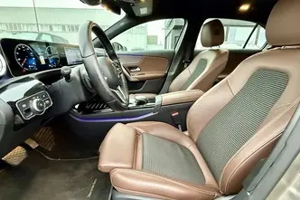 Mercedes-Benz A 180, 1.3, 100 kW, petrol, automatic, front-wheel drive