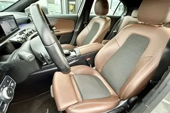 Mercedes-Benz A 180, 1.3, 100 kW, petrol, automatic, front-wheel drive