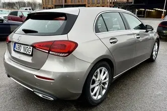 Mercedes-Benz A 180, 1.3, 100 kW, petrol, automatic, front-wheel drive