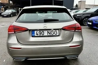 Mercedes-Benz A 180, 1.3, 100 kW, petrol, automatic, front-wheel drive