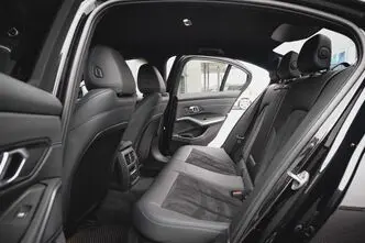 BMW 320, 2.0, 140 kW, hybrid, automatic, four-wheel drive