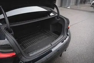 BMW 320, 2.0, 140 kW, hybrid, automatic, four-wheel drive