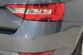 Škoda Superb, 2.0, 140 kW, дизель, автомат, полный привод