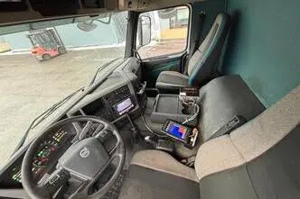 Volvo FM460, 345 kW, diesel, automatic