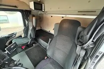 Mercedes-Benz Actros, 375 kW, diesel, automatic