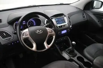 Hyundai ix35, 1.6, 99 kW, petrol, manual, front-wheel drive