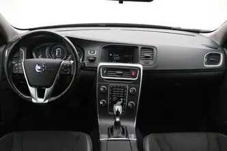 Volvo V60 Cross Country, 2.0, 110 kW, diesel, automatic, front-wheel drive
