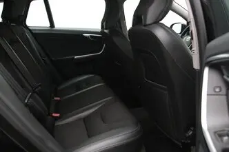 Volvo V60 Cross Country, 2.0, 110 kW, diesel, automatic, front-wheel drive