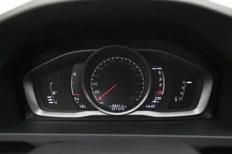 Volvo V60 Cross Country, 2.0, 110 kW, diesel, automatic, front-wheel drive